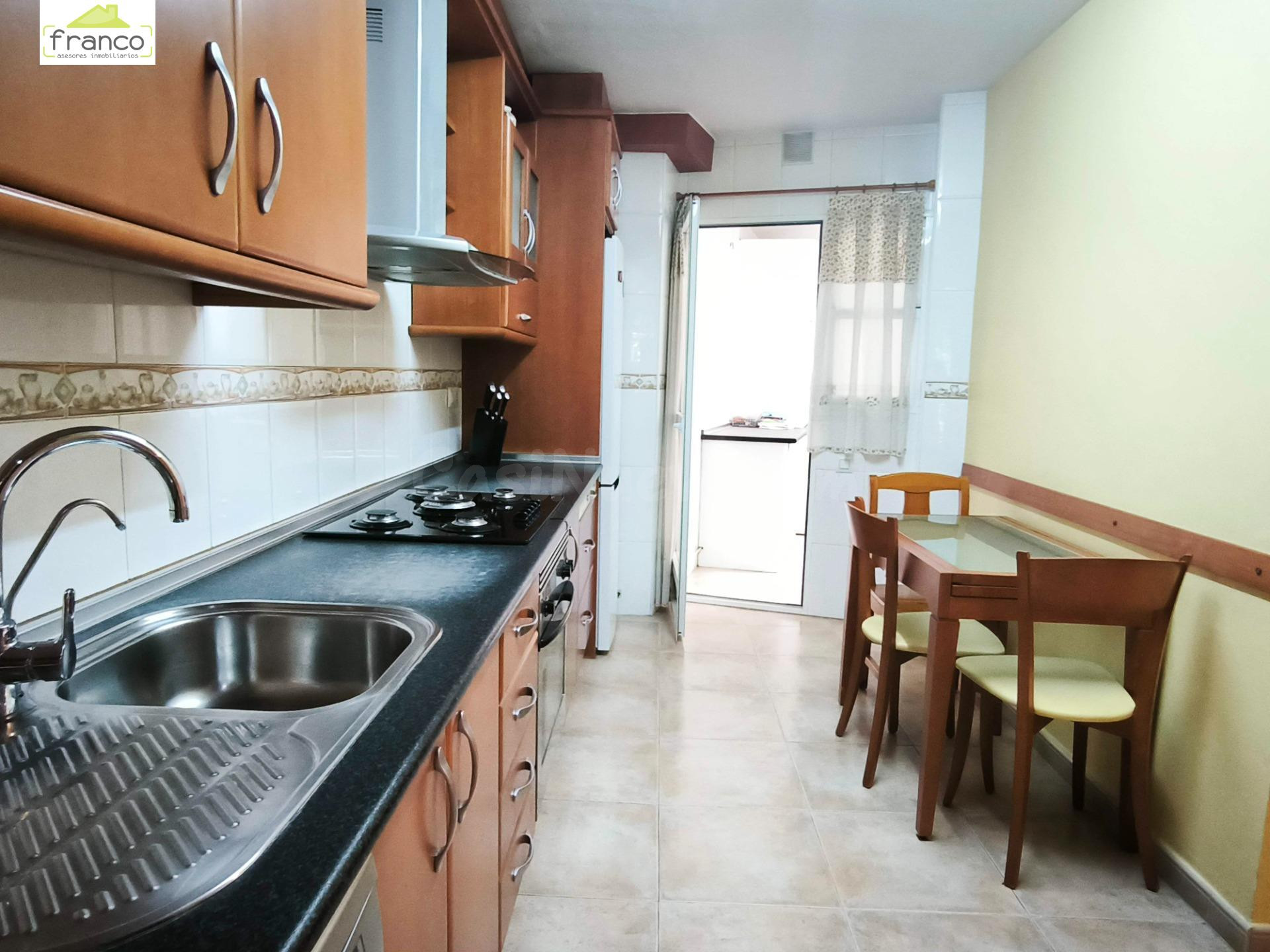 Amplio y Luminoso Piso en El Ranero-San Basilio, Murcia - foto 4