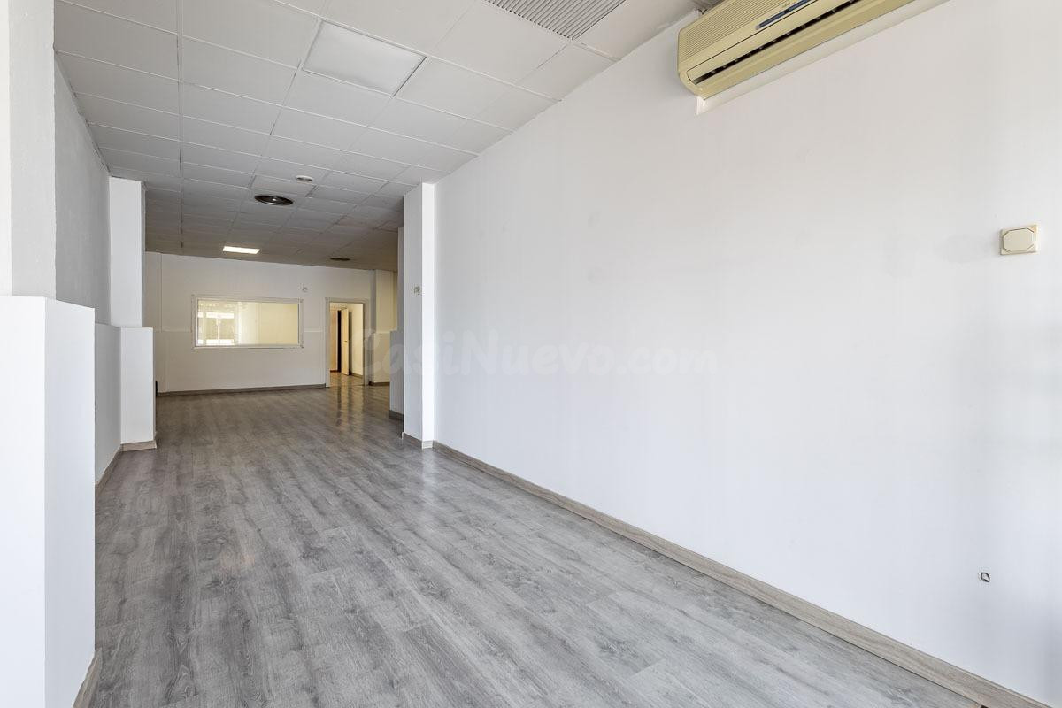 LOCAL COMERCIAL EN VENTA EN LA MEJOR ZONA DE PASO DE MARACEN - foto 3