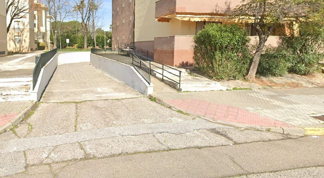 Alquiler de garaje en Ciudad Expo