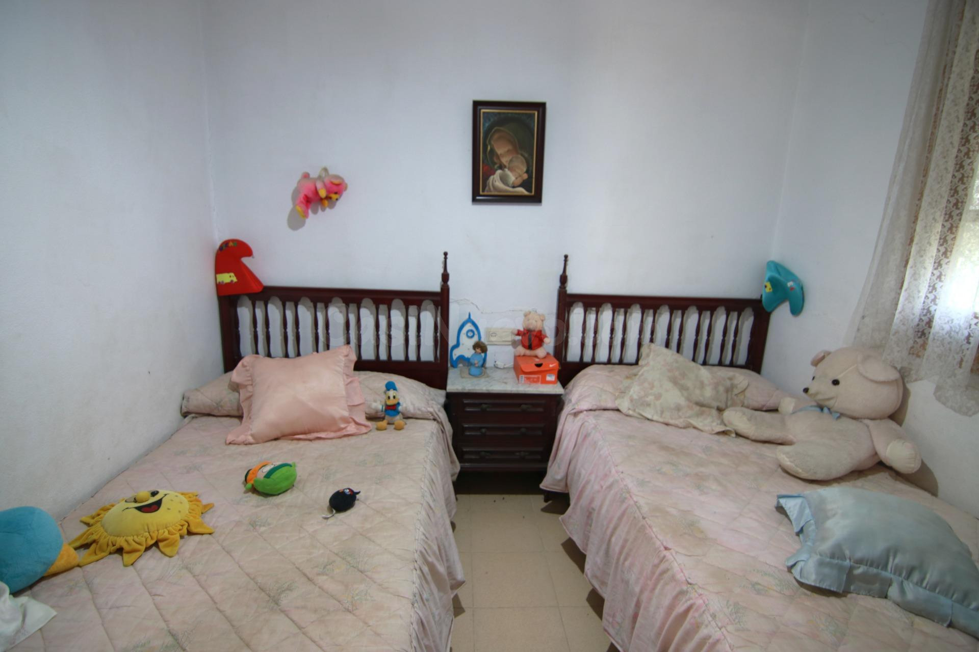 CASA RUSTICA Y PARCELA EN SIERRA GORDA - foto 3
