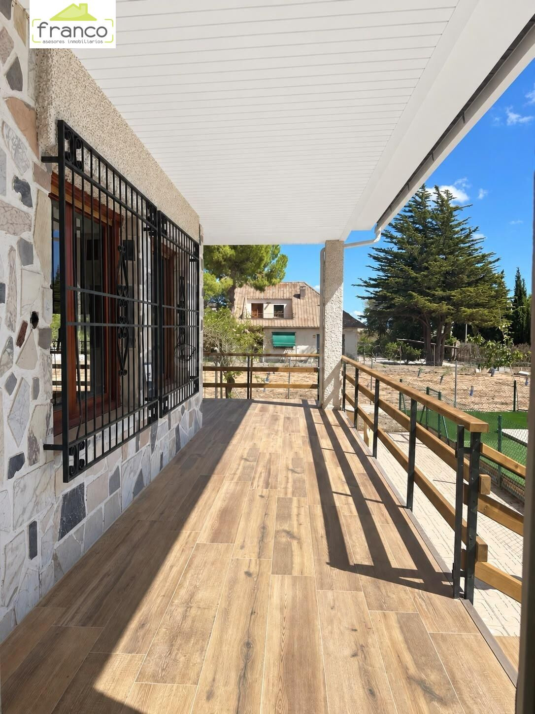 Encantador Chalet Reformado en Baños y Mendigo por solo €170 - foto 4