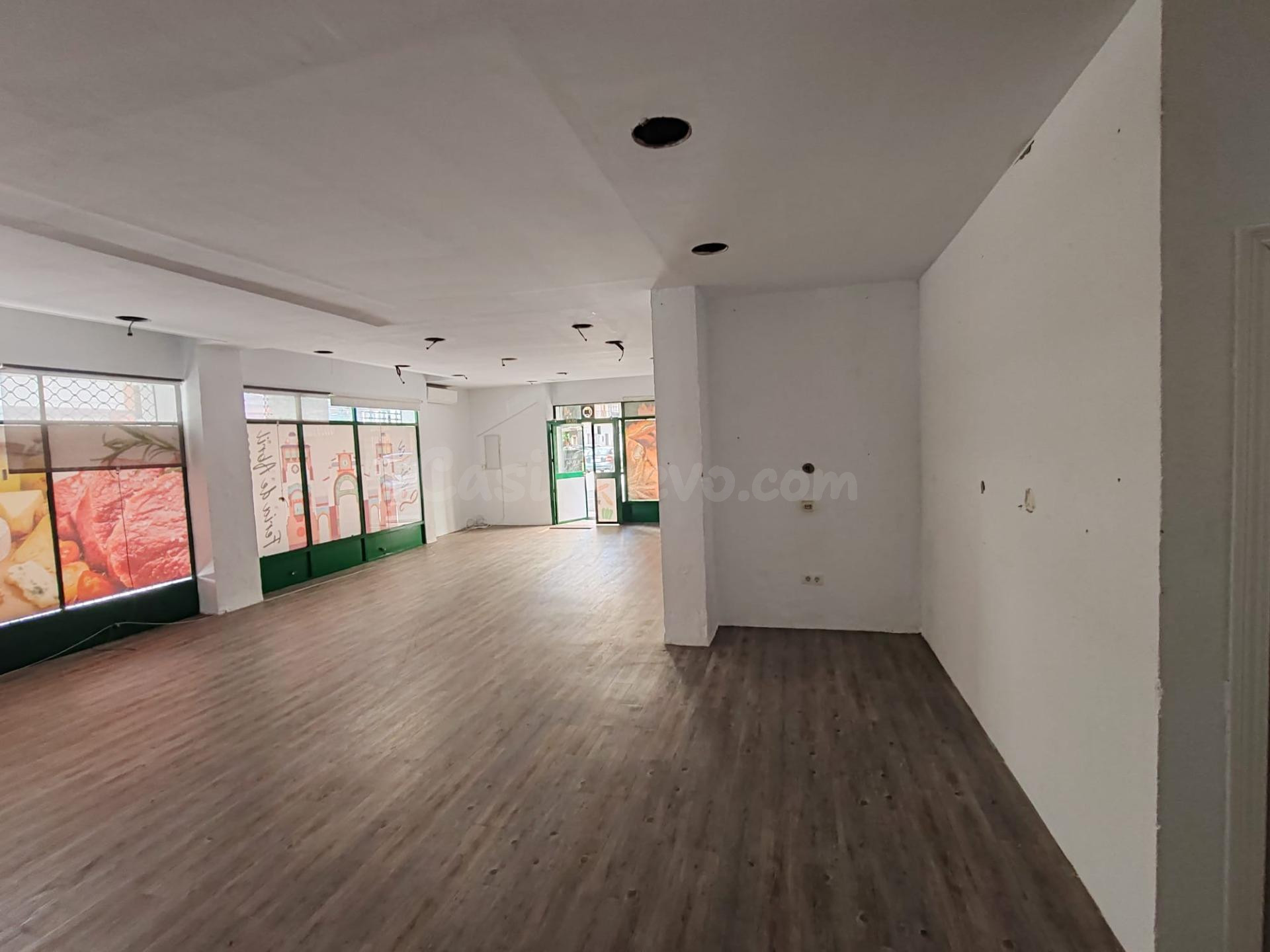 Local comercial en alquiler en Calle Juan Sebastián Elcano, 