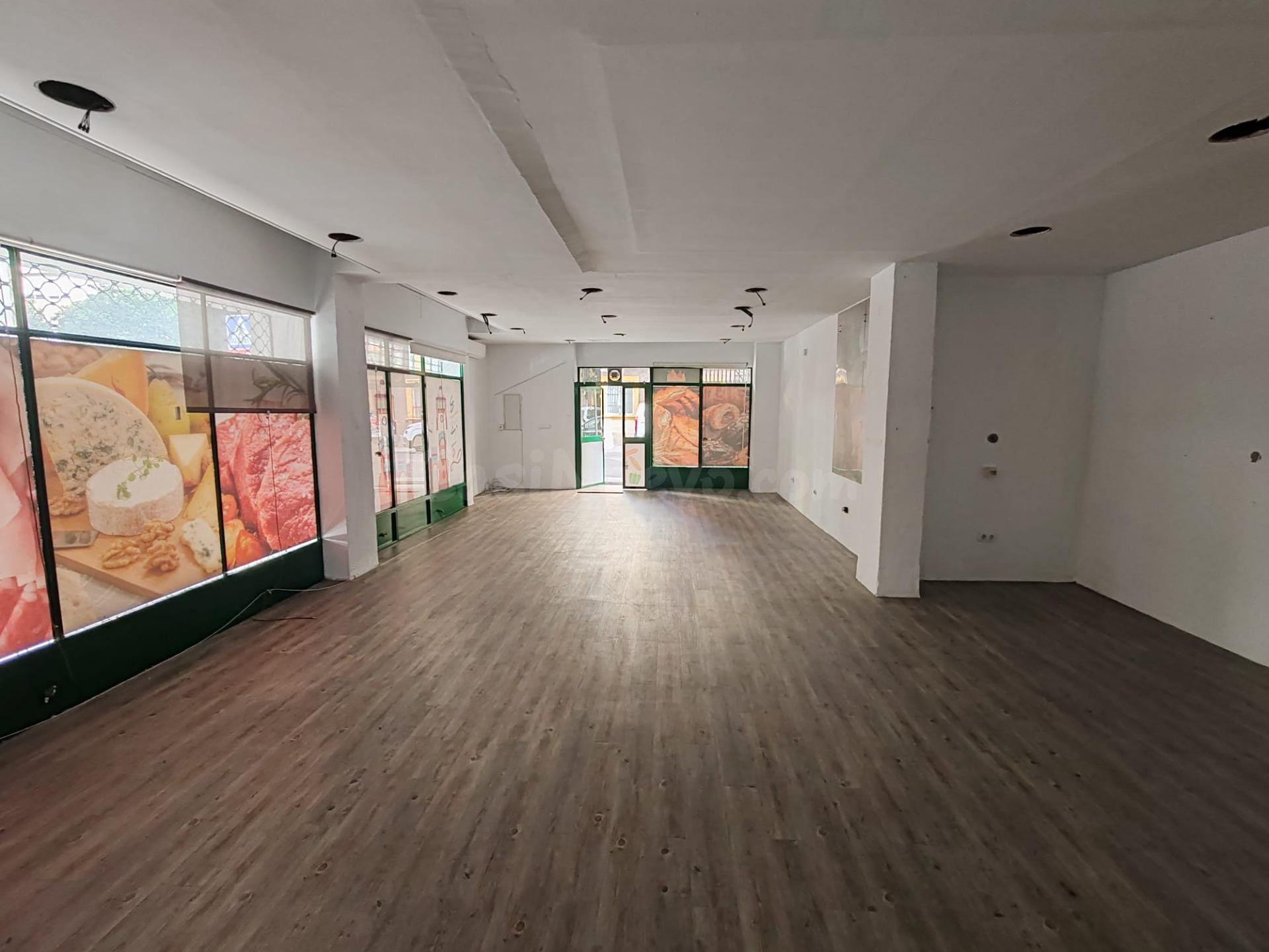 Local comercial en alquiler en Calle Juan Sebastián Elcano,  - foto 4