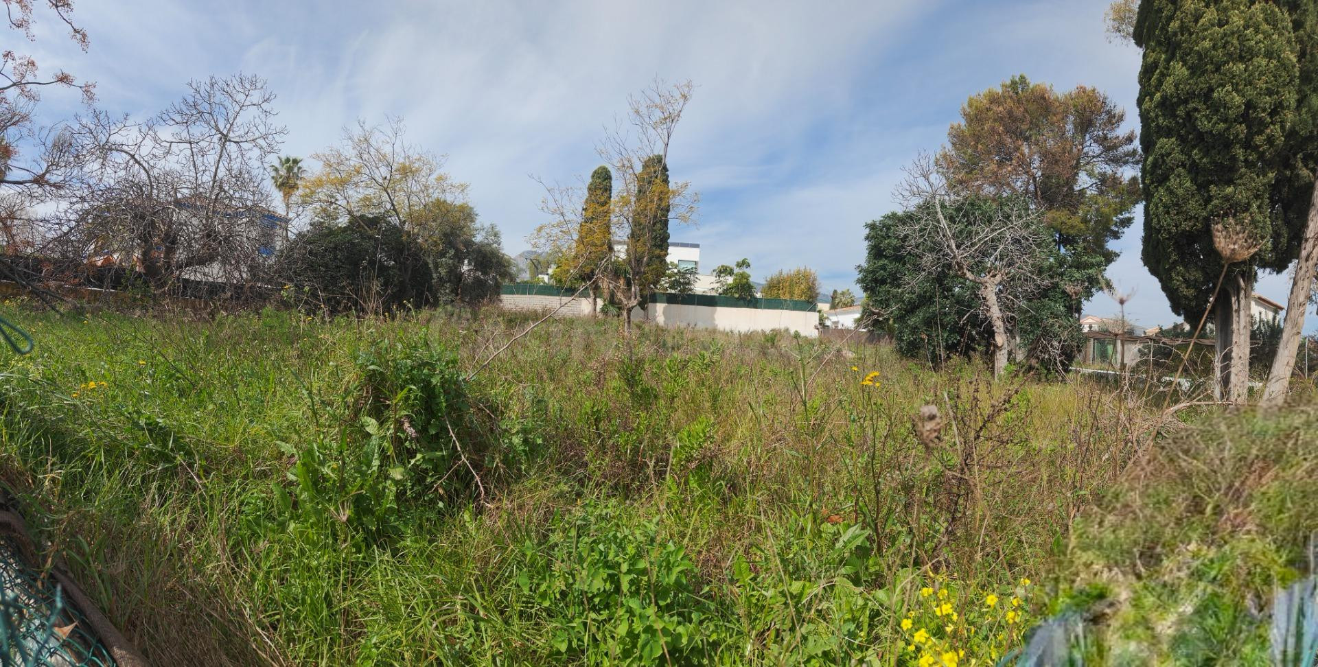 Oportunidad Única: Parcela Urbana Plana de 1.425 m2 en Av. C - foto 3