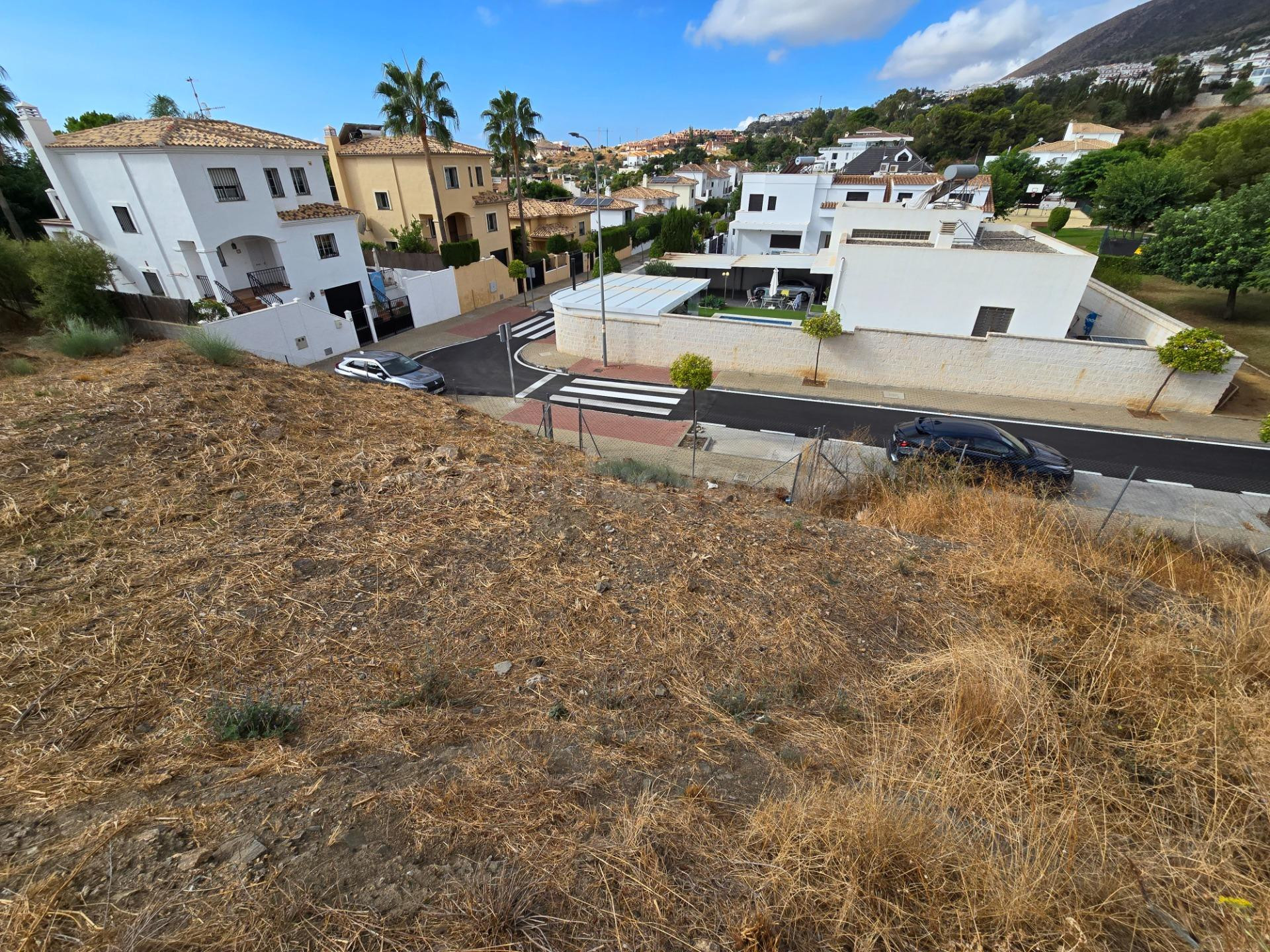Excelente Parcela Urbana en Benalmádena - Ideal para Chalet  - foto 2