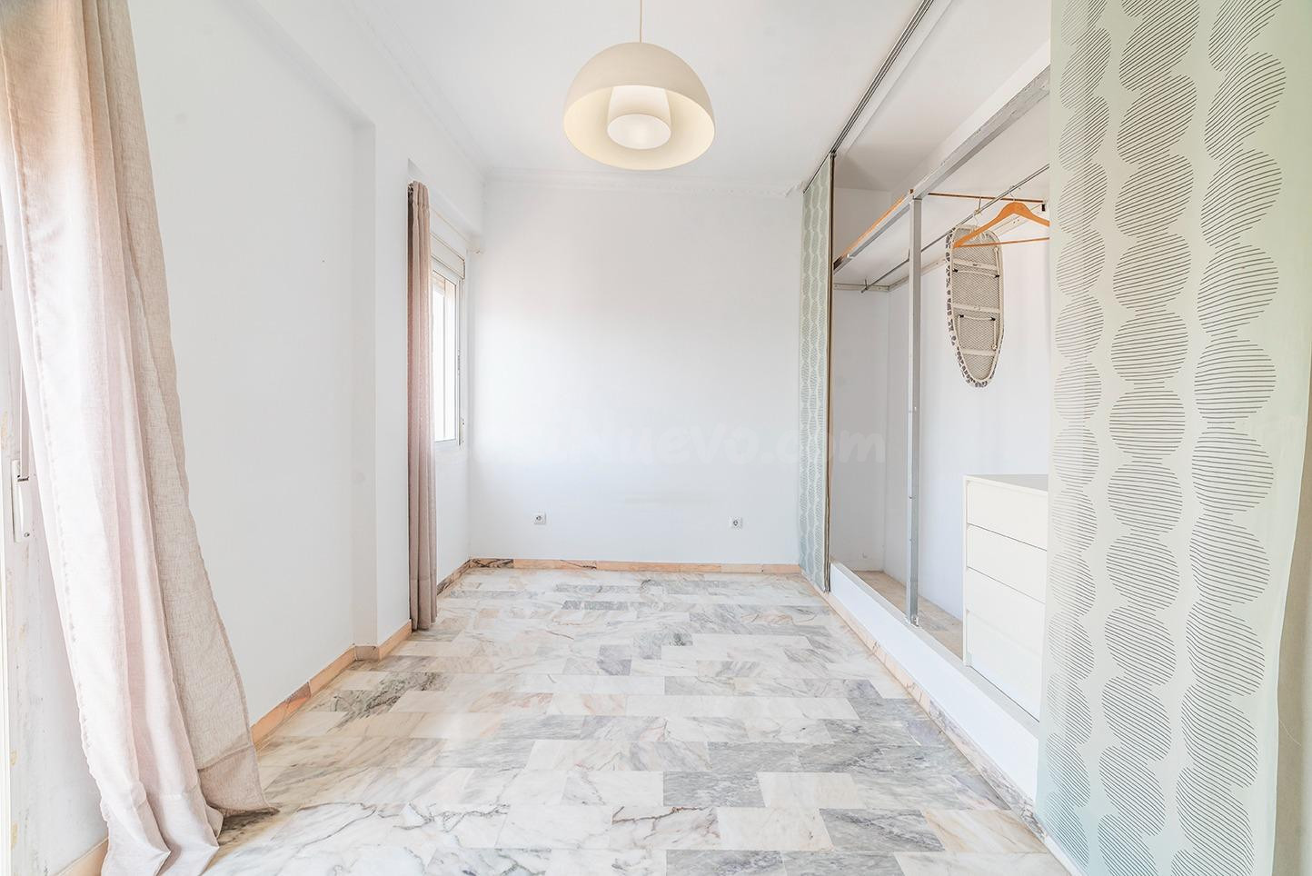Piso 1 habitación 56m² en venta - Nervión - foto 4