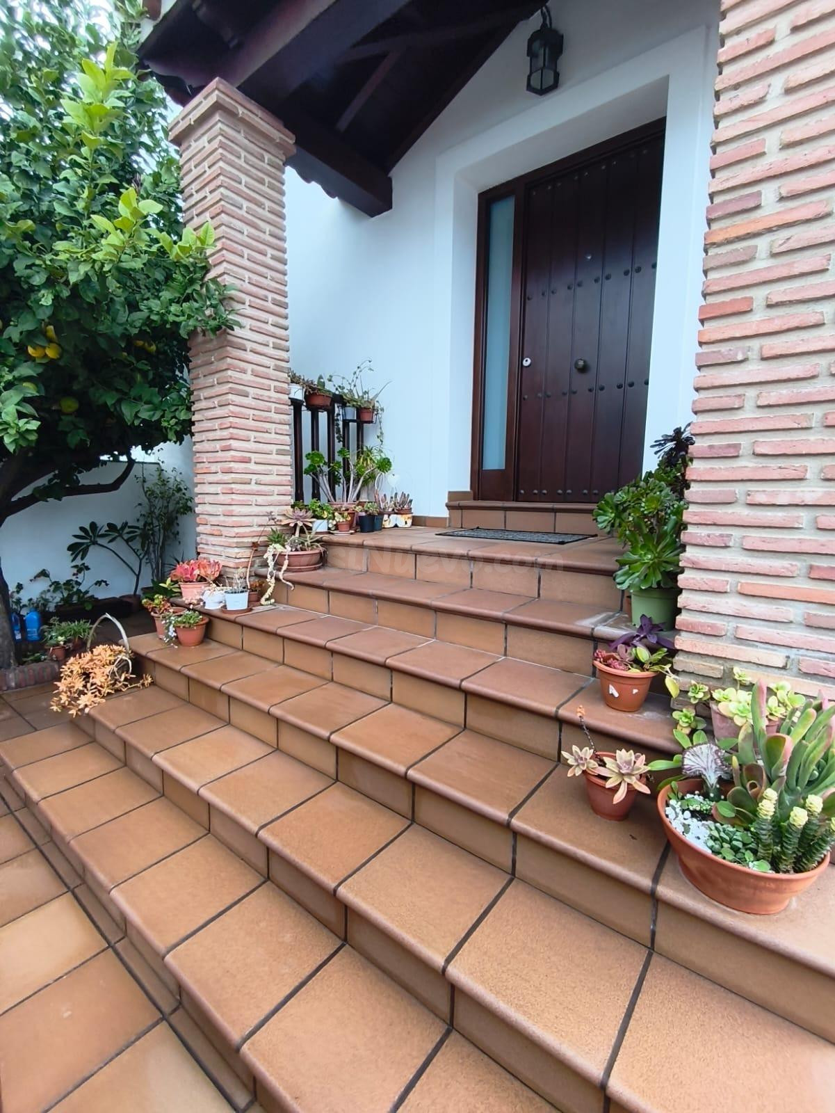 Amplia y Funcional Vivienda Independiente en Los Pacos, Fuen