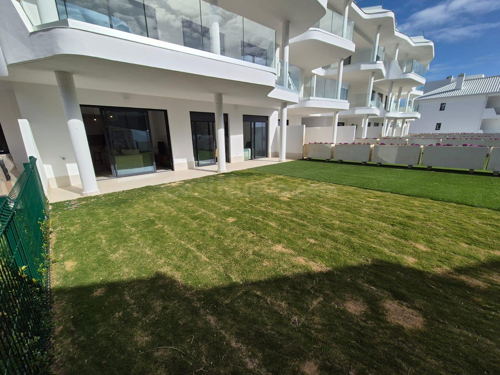 ¡Bienvenido a tu nuevo hogar en el exclusivo barrio de El Hi