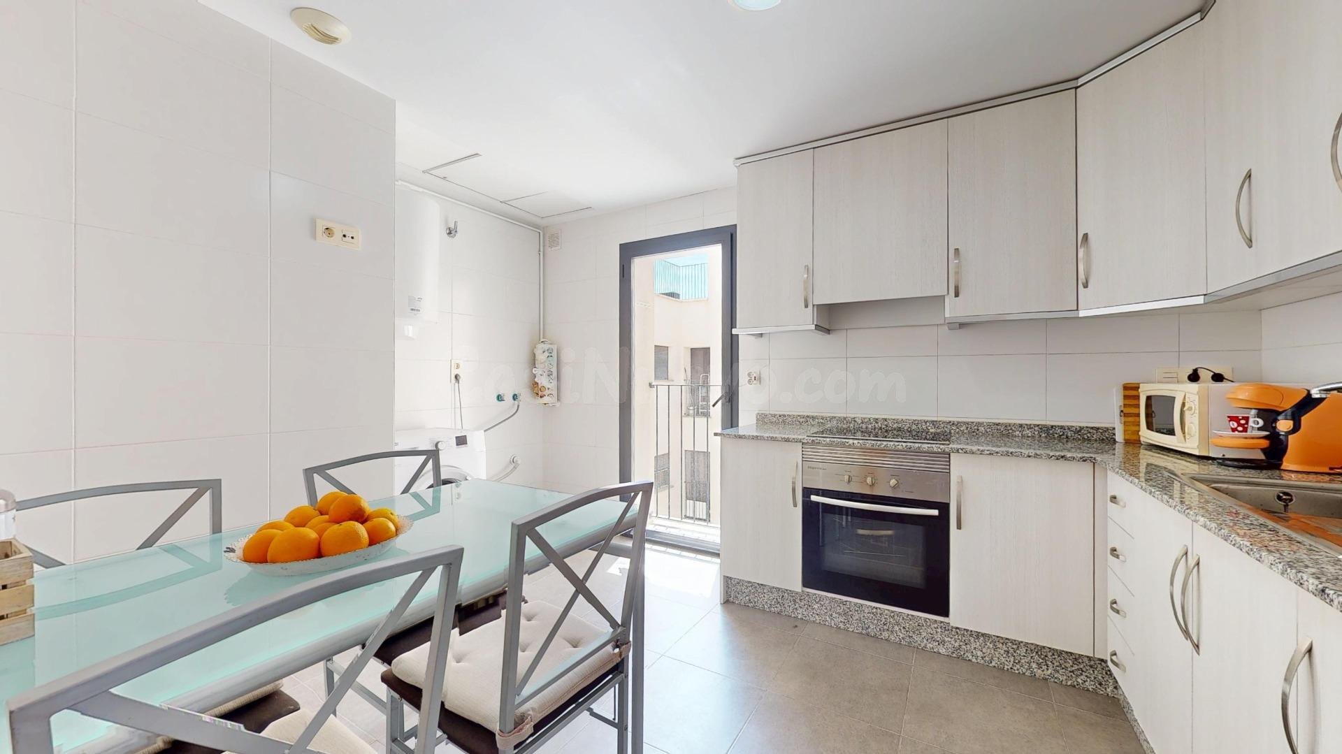¡ESPECTACULAR VIVIENDA Residencial el Pinar, 5ª PISO CON TERRAZA VISTAS DESPEJADAS, PISCINA, PLAZA GARAJE INCLUIDA - foto 2