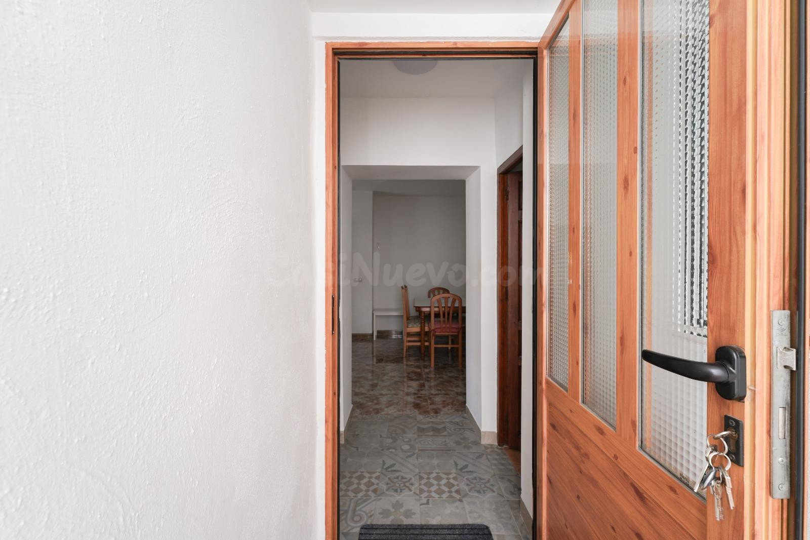 CASA EN UNA PLANTA CON PATIO Y TERRAZA - foto 4