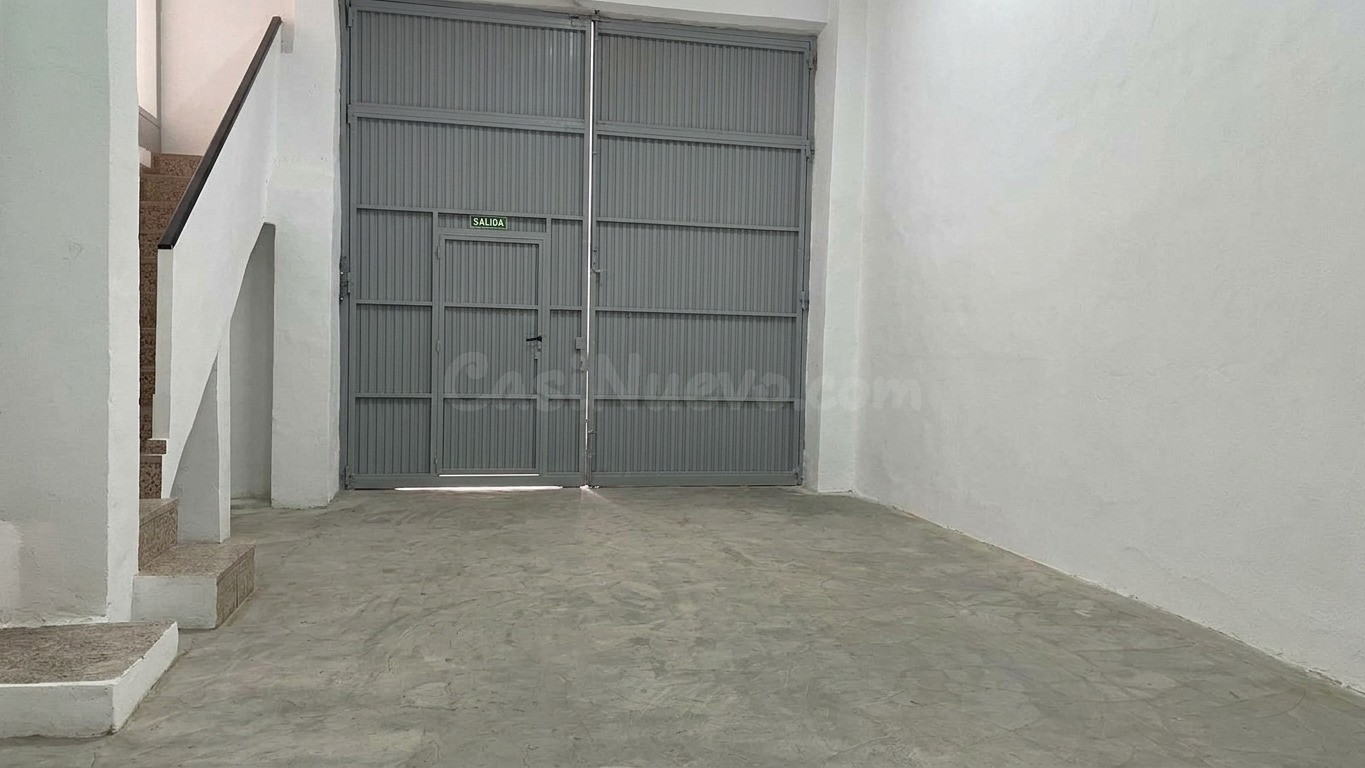 OPORTUNIDAD ALQUILER NAVE Comercial en Partida Alzabares Bajo, Elche (Frente a Zona Portalada)