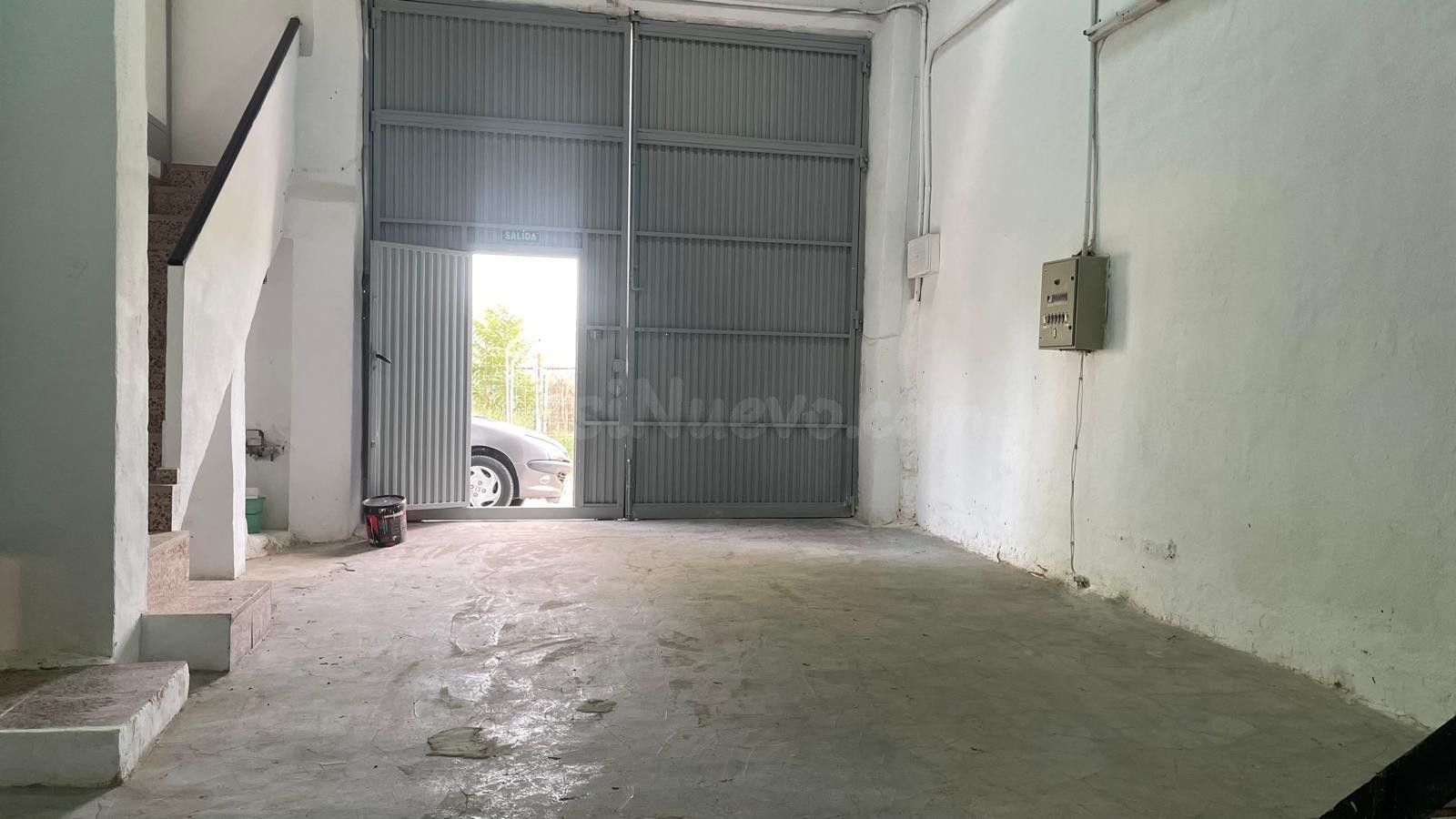 OPORTUNIDAD ALQUILER NAVE Comercial en Partida Alzabares Bajo, Elche (Frente a Zona Portalada) - foto 2
