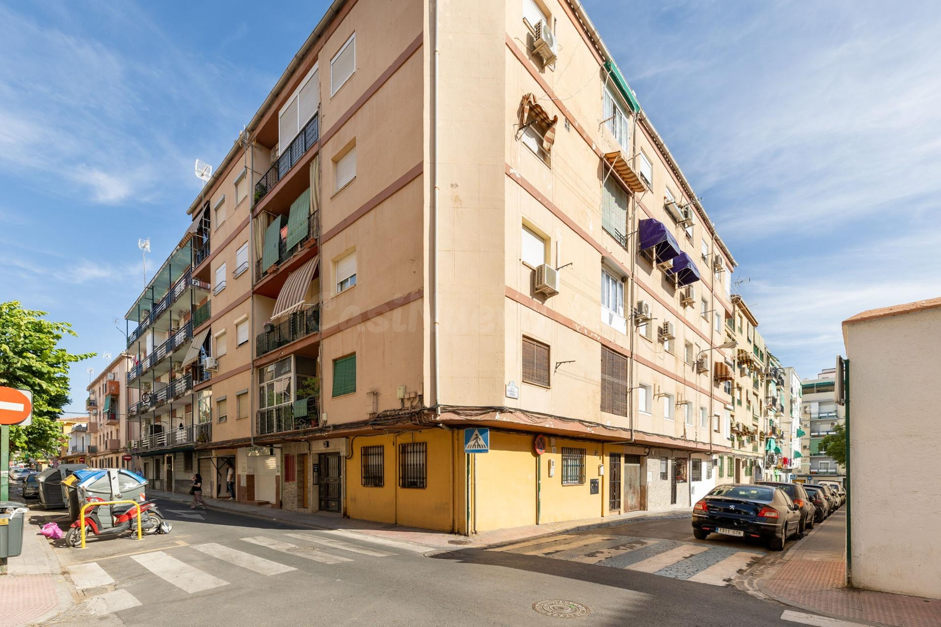 Local transformado en 4 apartamentos con rentabilidad inmedi - foto 3