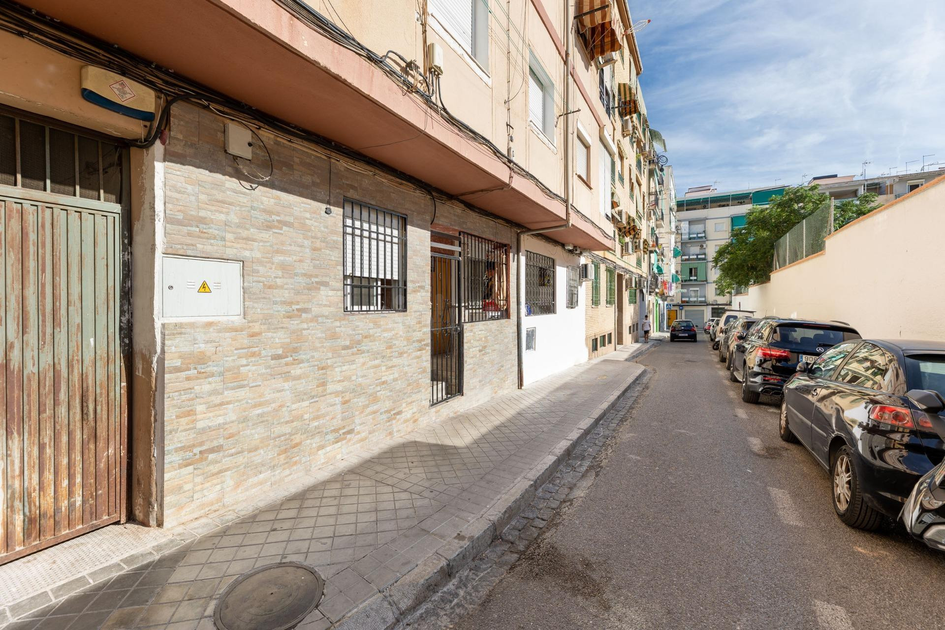 Local transformado en 4 apartamentos con rentabilidad inmedi - foto 4