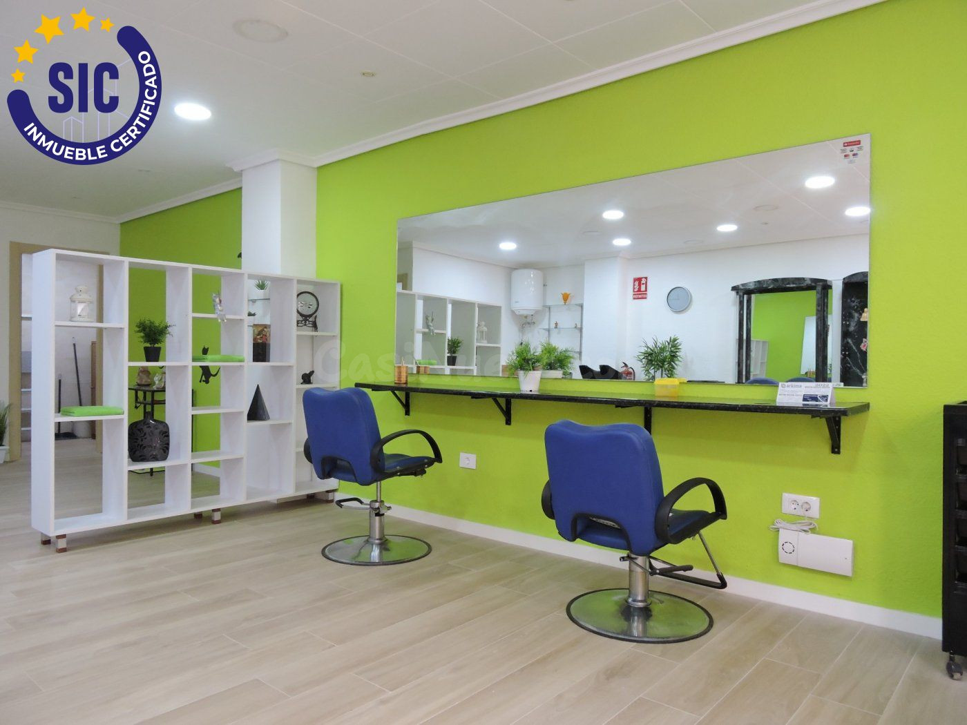 Local en alquiler en Mislata preparado para peluquería o par - foto 2