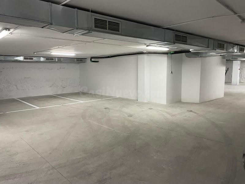 18 plazas de garaje en una sola planta en calle Salitre - foto 3