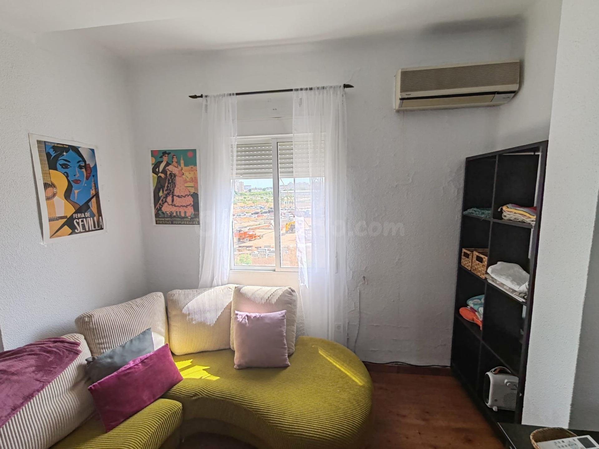 PISO EN ALQUILER SÓLO PARA ESTUDIANTES - foto 4