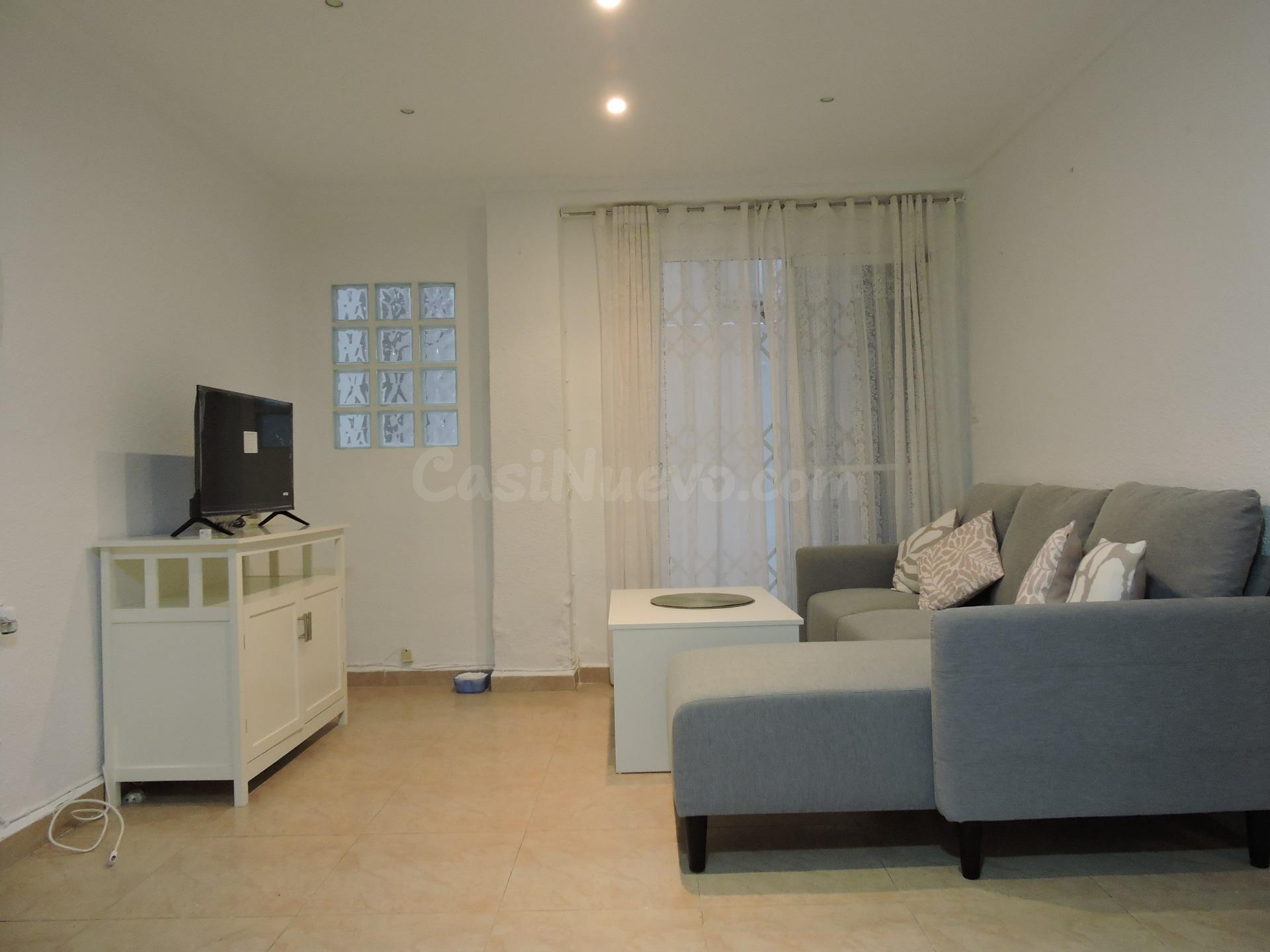 Piso de alquiler en Benicalap de 2 habitaciones y 2 terrazas