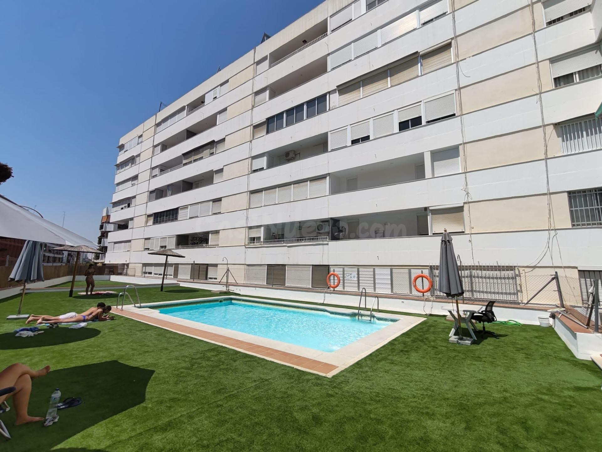 Estupendo piso en Triana amueblado