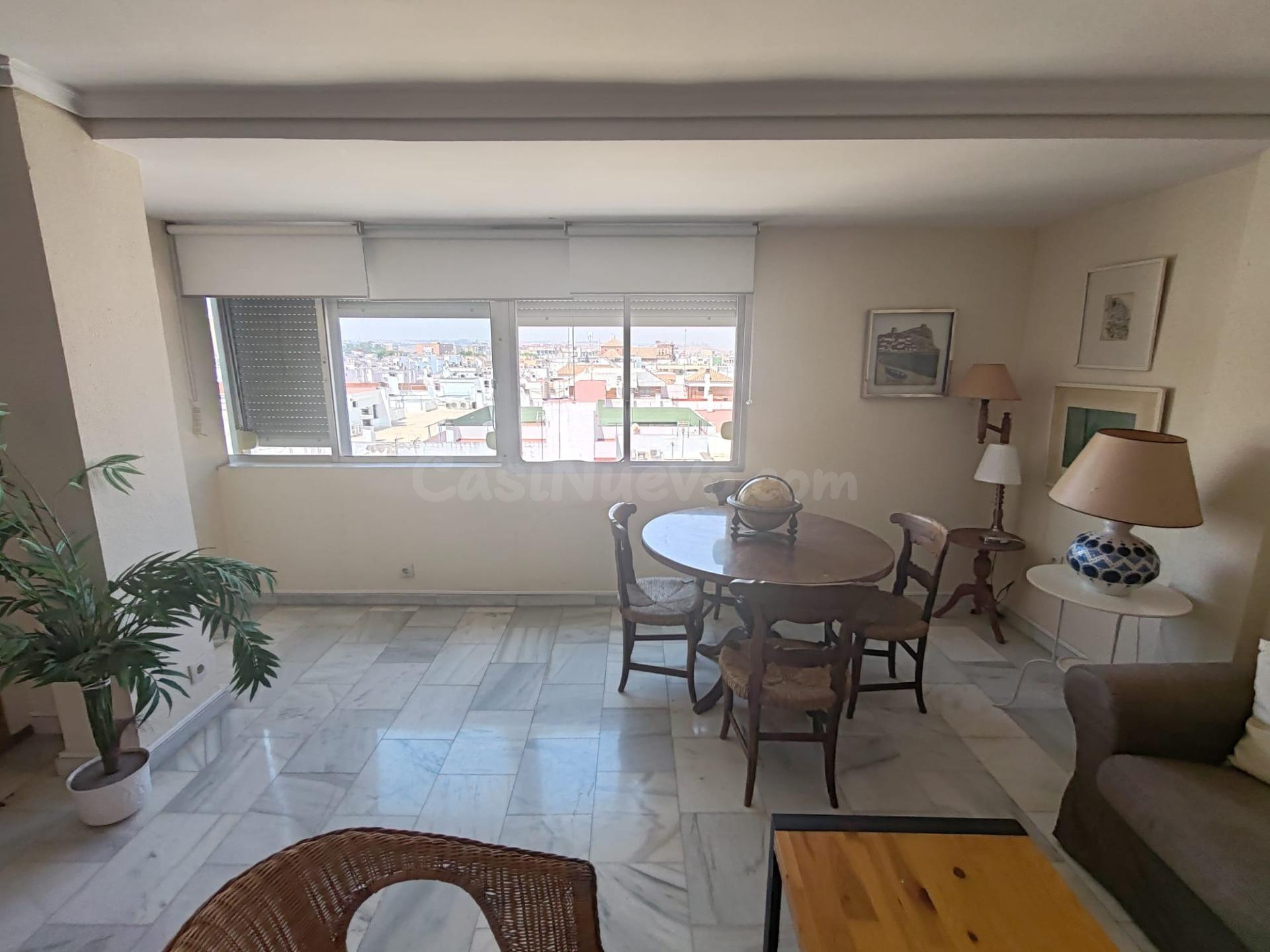 Estupendo piso en Triana amueblado - foto 4