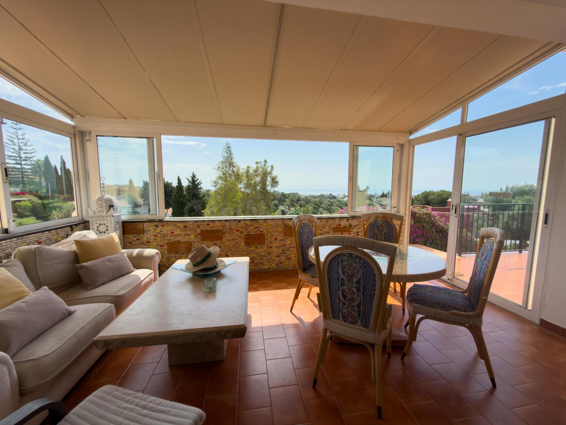 VILLA INDEPENDIENTE EN MIJAS: DOS VIVIENDAS EN UNA CON NEGOC - foto 5