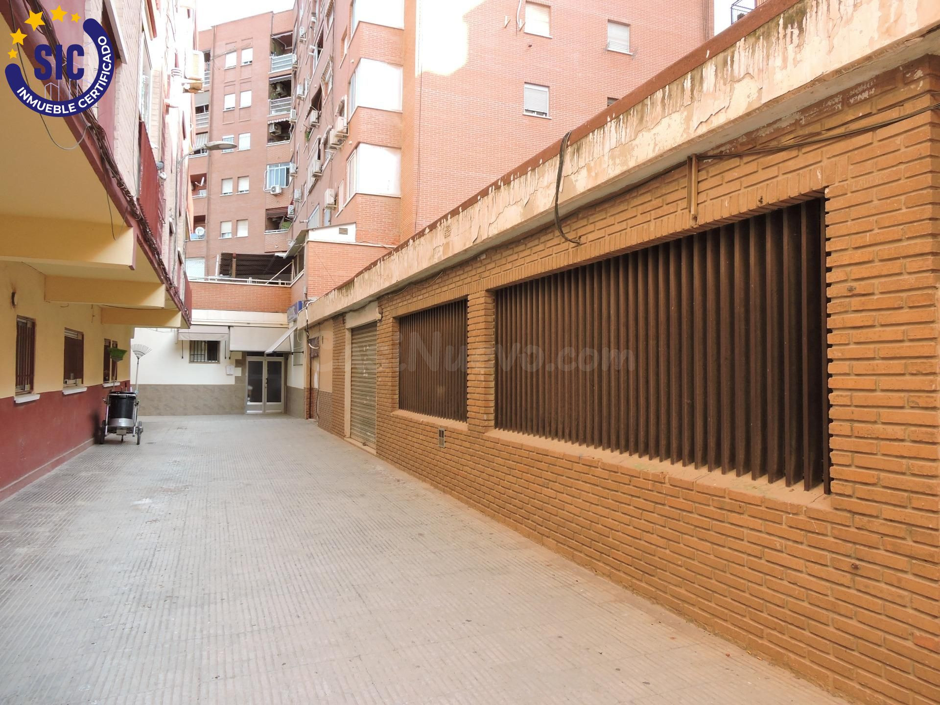 Local en venta en Benicalap - foto 2