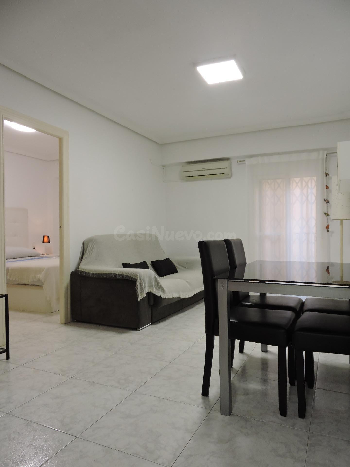 Piso de alquiler de 3 habitaciones con balcón en Ciutat Vell - foto 3