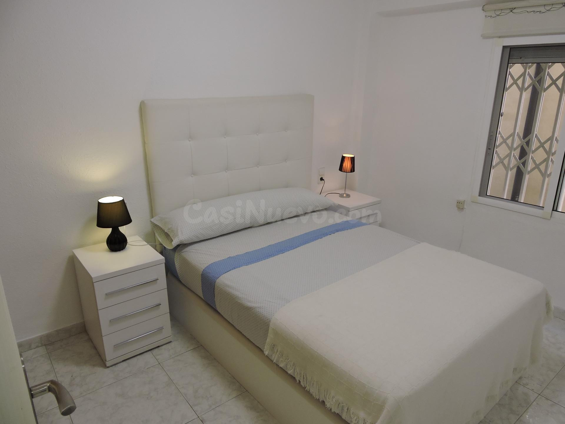 Piso de alquiler de 3 habitaciones con balcón en Ciutat Vell - foto 4