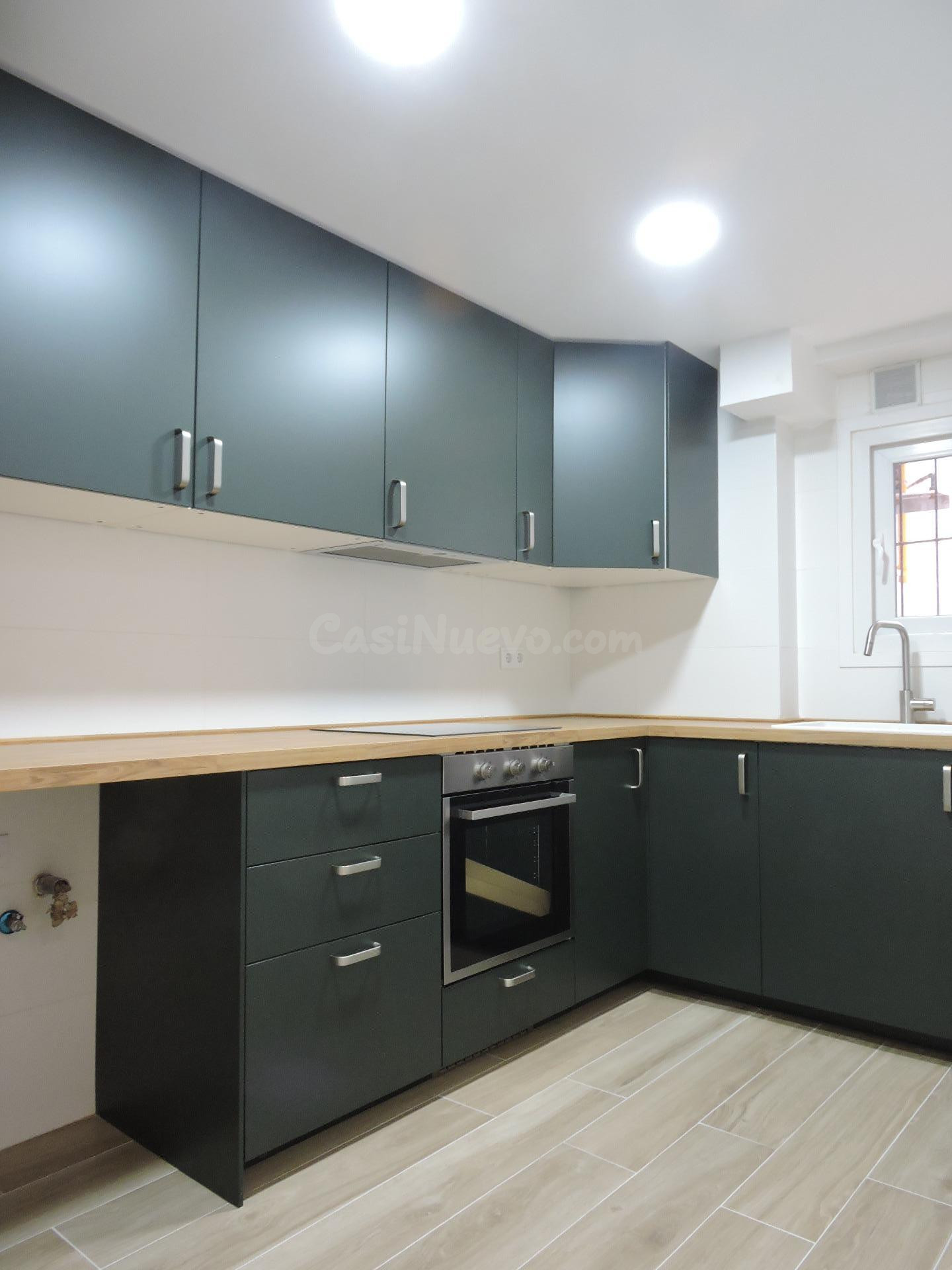 Piso de alquiler en Benicalap de 3 habitaciones, reformado y