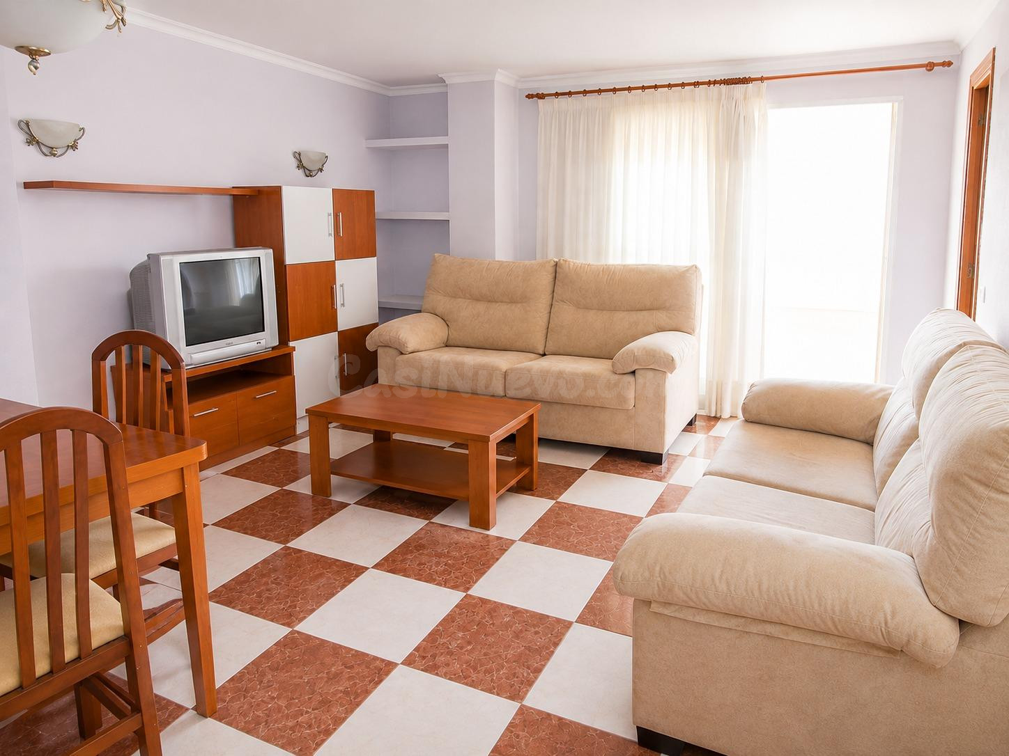 ALQUILER EXCLUSIVO PARA ESTUDIANTES – 3 DORMITORIOS - foto 3