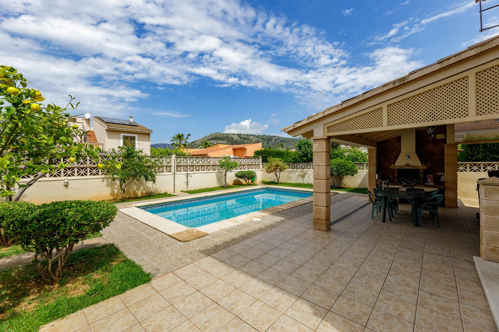 PALMANYOLA CHALET UNIFAMILIAR CON PISCINA