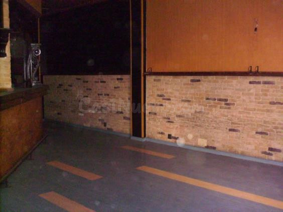 Alquiler local comercial en Ponferrada - foto 2