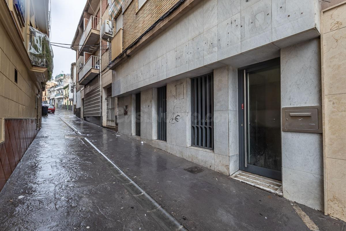 LOCAL EN VENTA EN IZNALLOZ