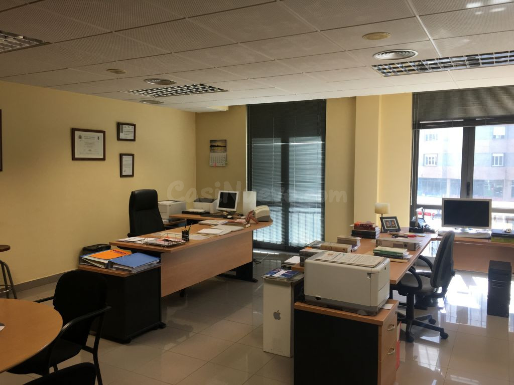 Oficina 82m² en alquiler - Centro - foto 4