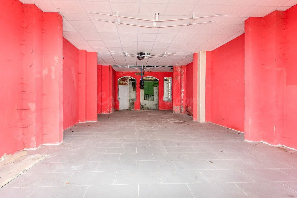 LOCAL COMERCIAL EN CALLE DOCTOR FLEMING- LEON - foto 3