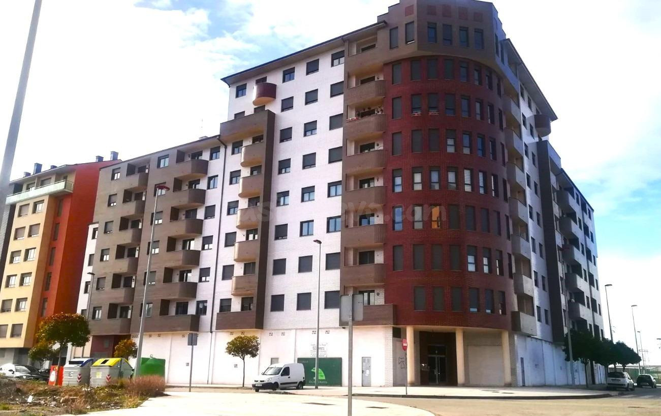 PLAZA DE PARKING EN LA ROSALEDA
