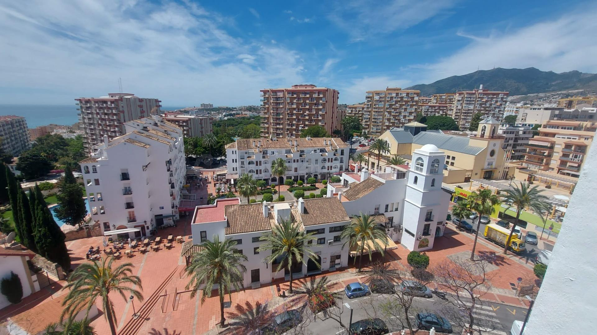 Apartamento de 2 Dormitorios en Última Planta con Vistas al  - foto 3