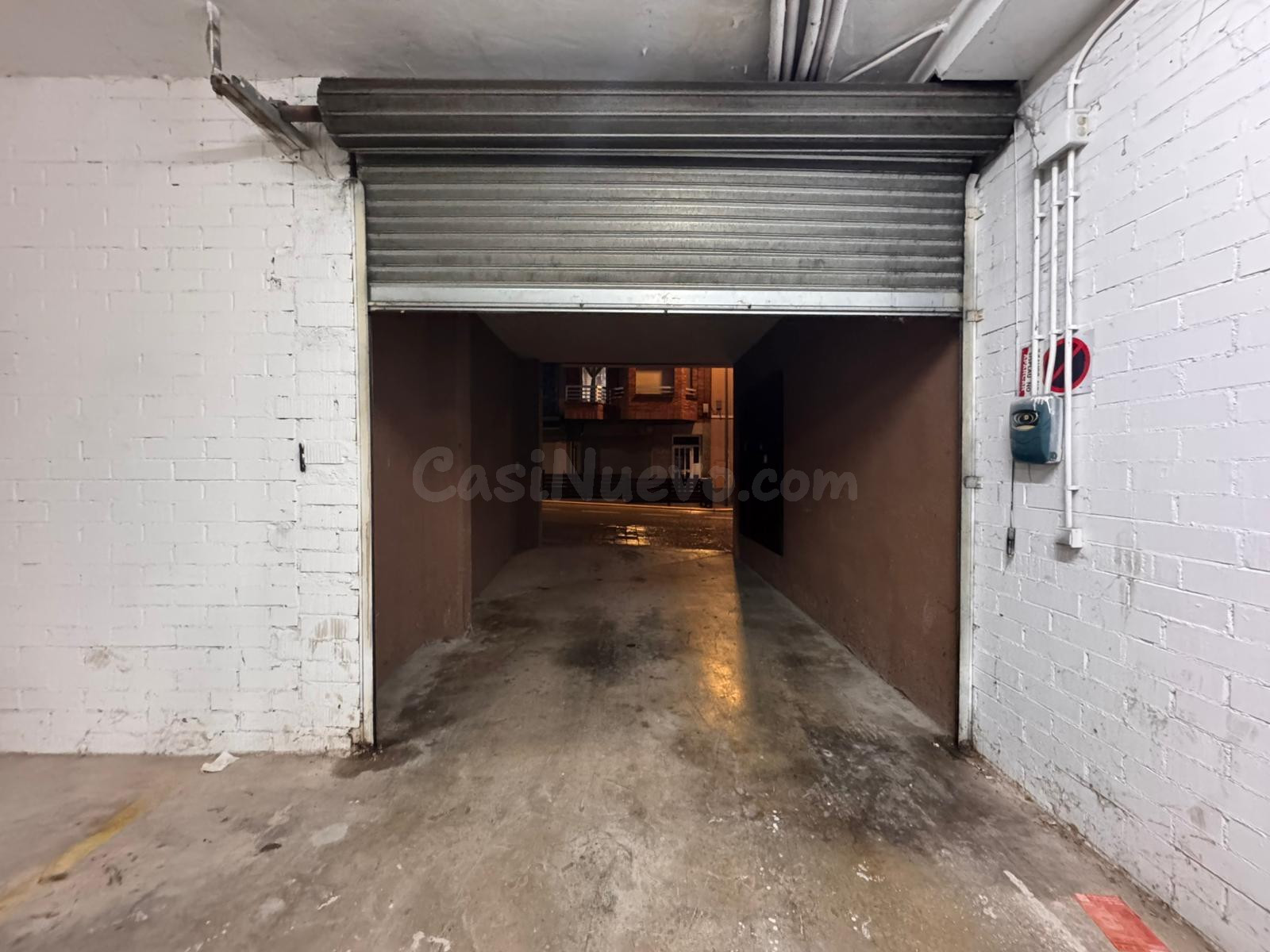 Amplia plaza de párquing en venta en el centro de Callús - foto 4