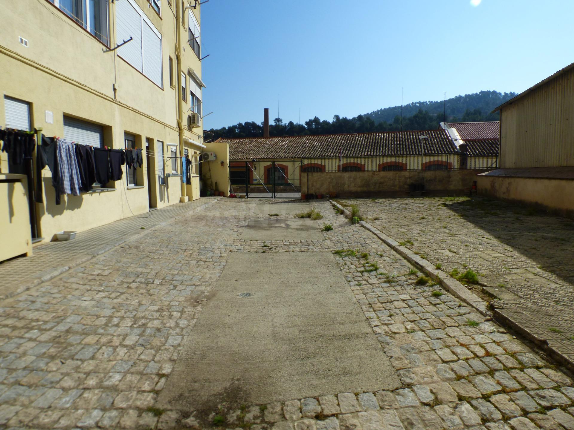 Nave en alquiler en Valls de Torroella - foto 3
