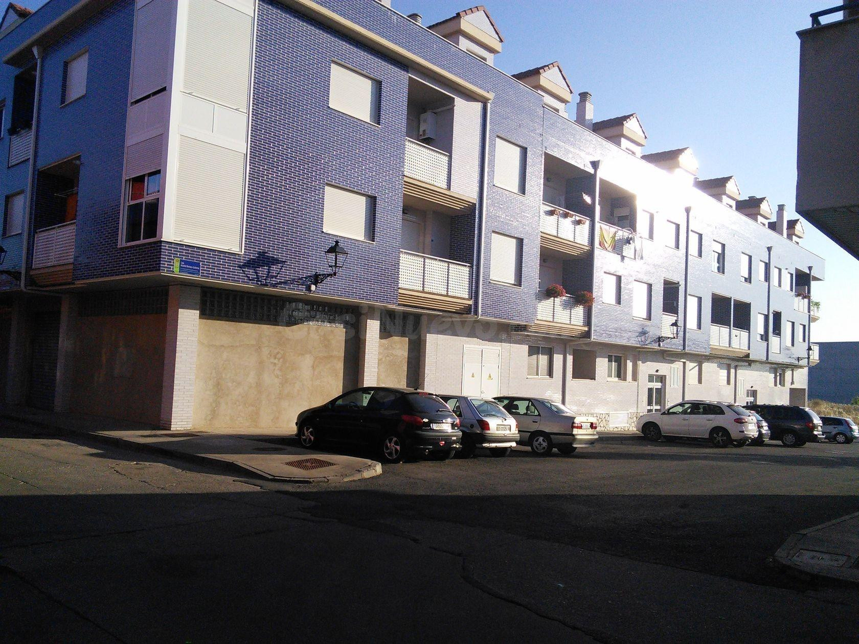 PLAZA DE PARKING EN VALVERDE DE LA VIRGEN