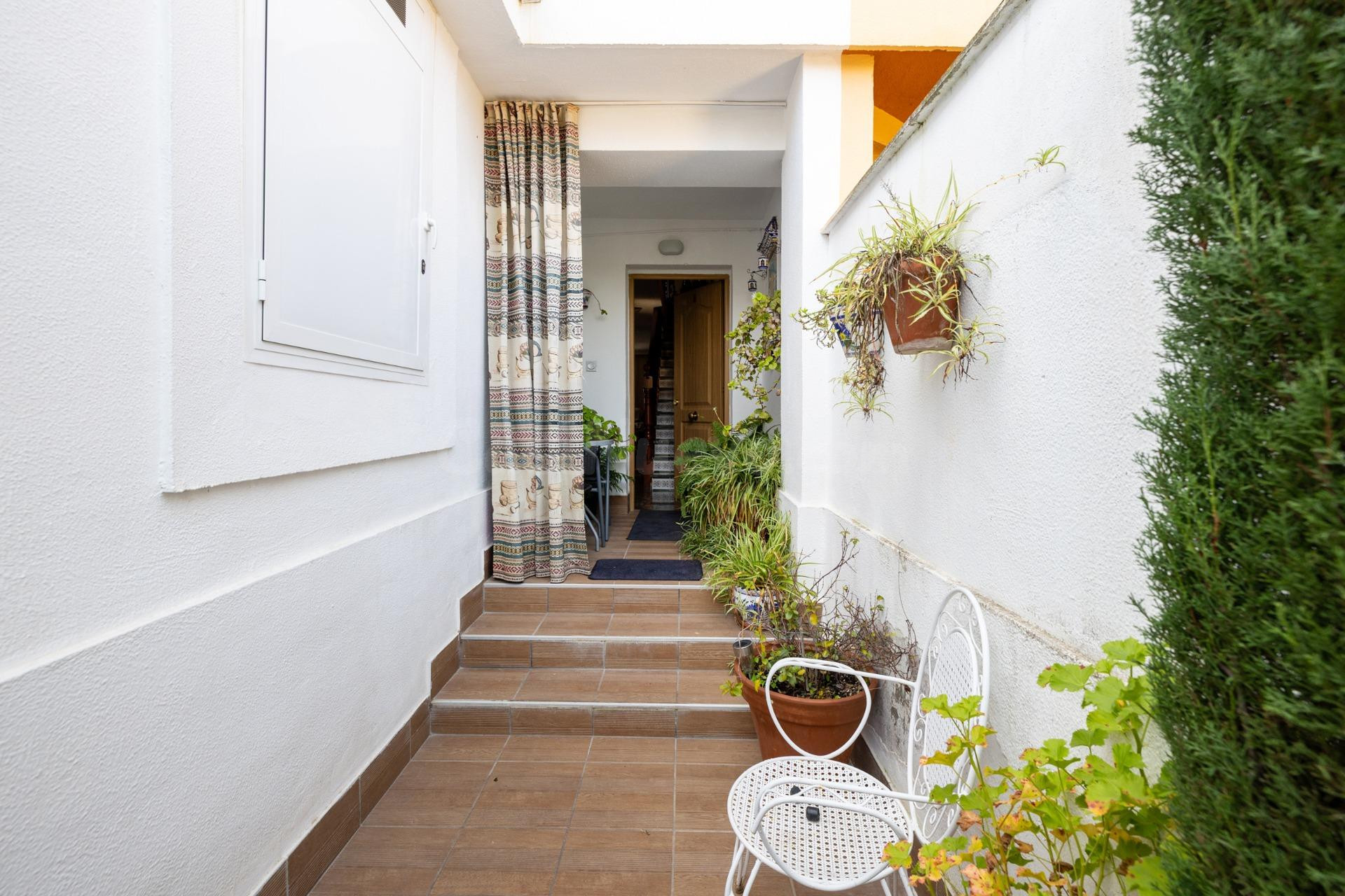 ✨ ¡Tu nuevo hogar con piscina a solo 15 minutos de Granada! - foto 4