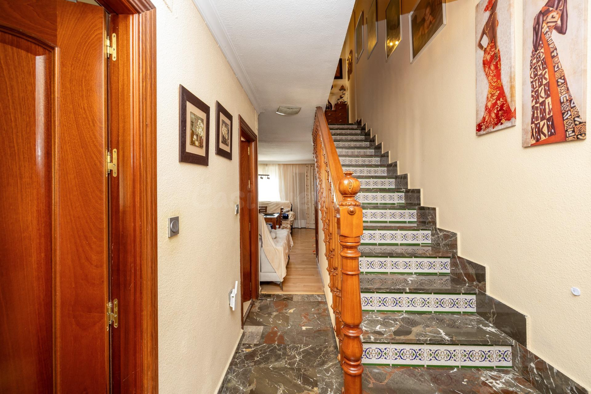 ✨ ¡Tu nuevo hogar con piscina a solo 15 minutos de Granada! - foto 5