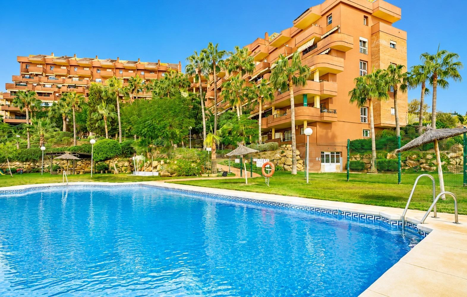 Benalmádena - Precioso Piso 2 Dormitorios Reformado, Piscina