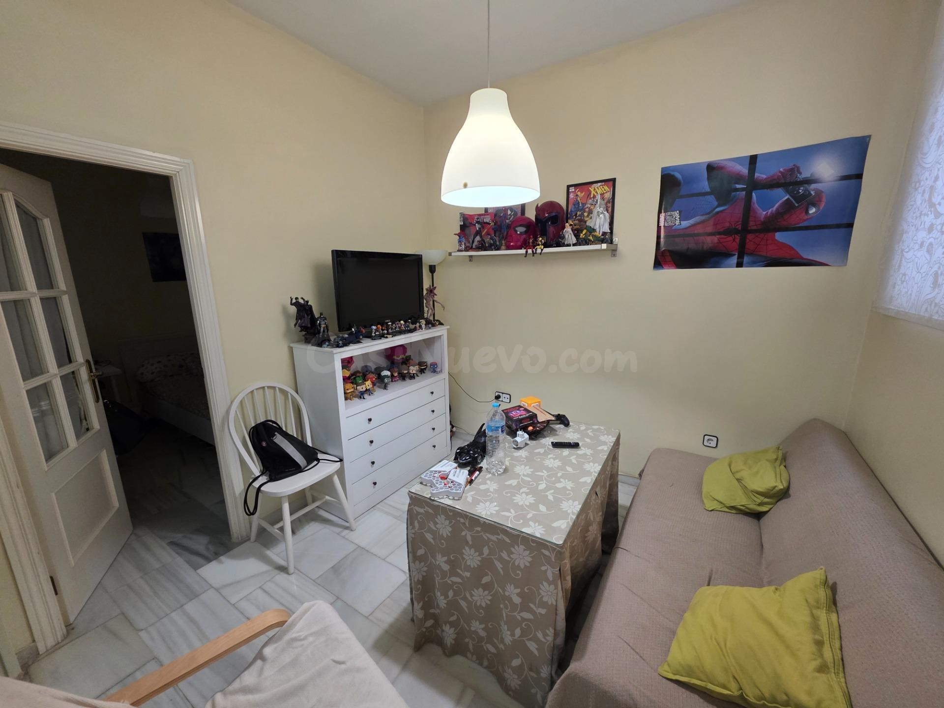 PISO DE 2 DORMITORIOS EN EL BARRIO DE FERIA, EN MUY BUEN EST - foto 4