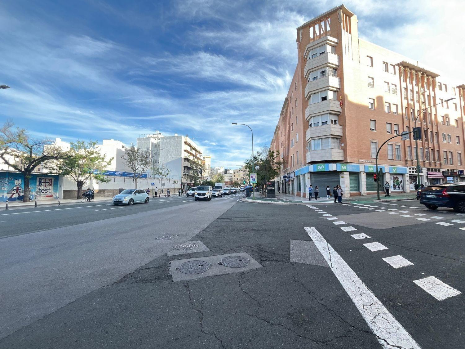 EXCELENTE PISO DE GRANDES DIMENSIONES CON GARAJE Y ASCENSOR 