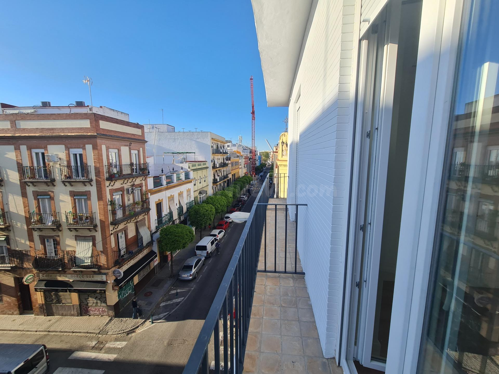 EXCLUSIVO PISO A ESTRENAR CON TERRAZA PRIVATIVA CON VISTAS A
