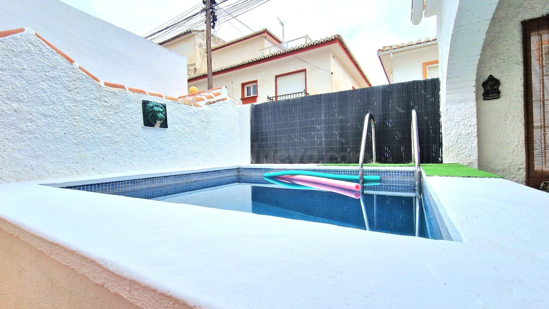 BENALMADENA ES UN PARAISO Y ALLI TU CASA ADOSADA TE ESPERA