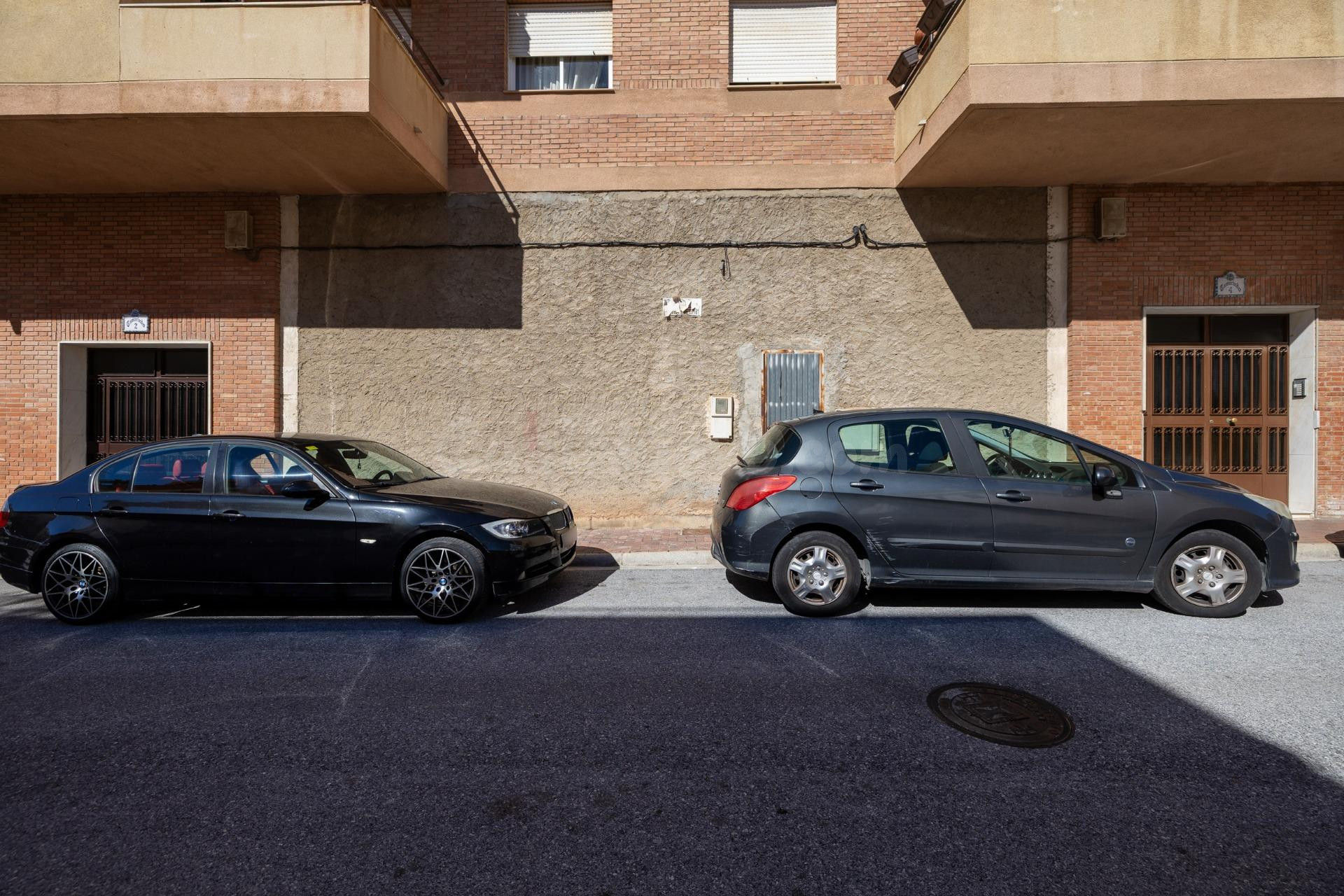 Local comercial con posibilidad de cambio de uso a vivienda - foto 2
