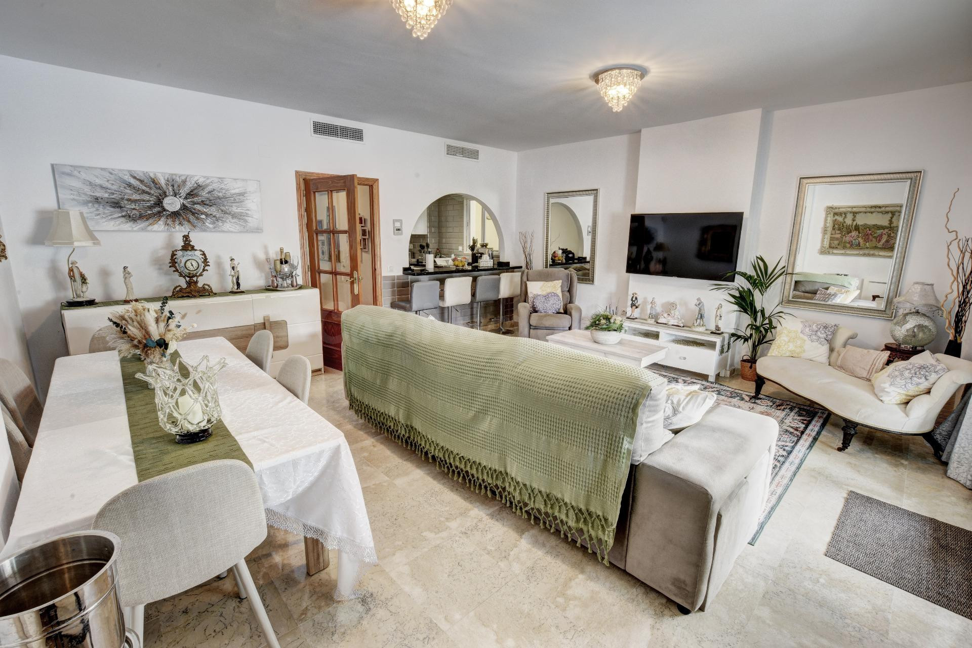 Casa de 6 Dormitorios a 400metros de la Playa y comodidades! - foto 4