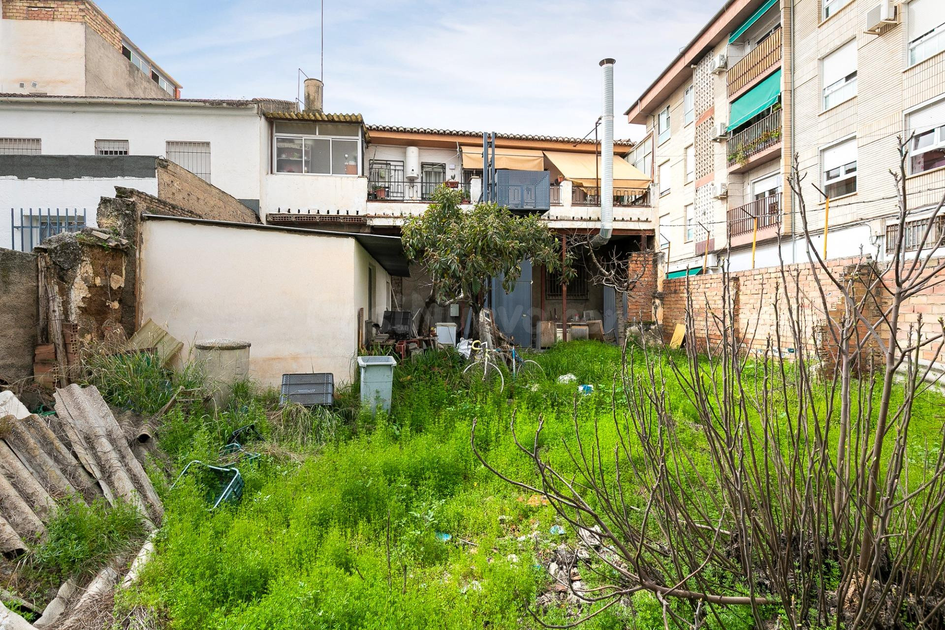SOLAR EN ARMILLA PARA EDIFICIO DE VIVIENNDAS - foto 2